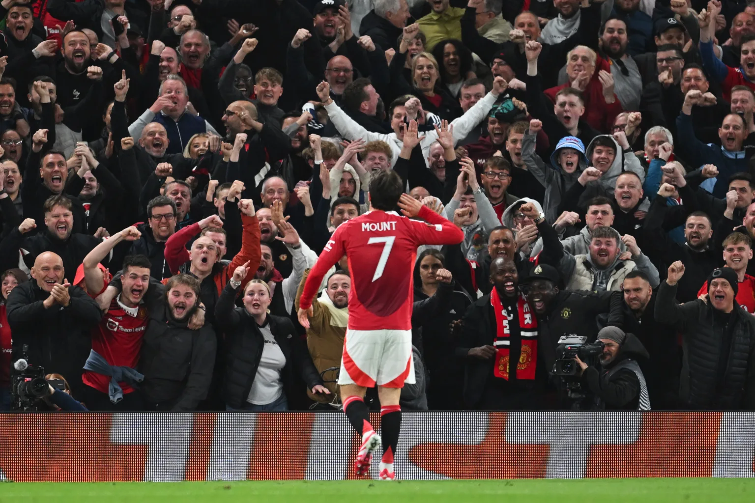 Por: Manchester United en ´X´